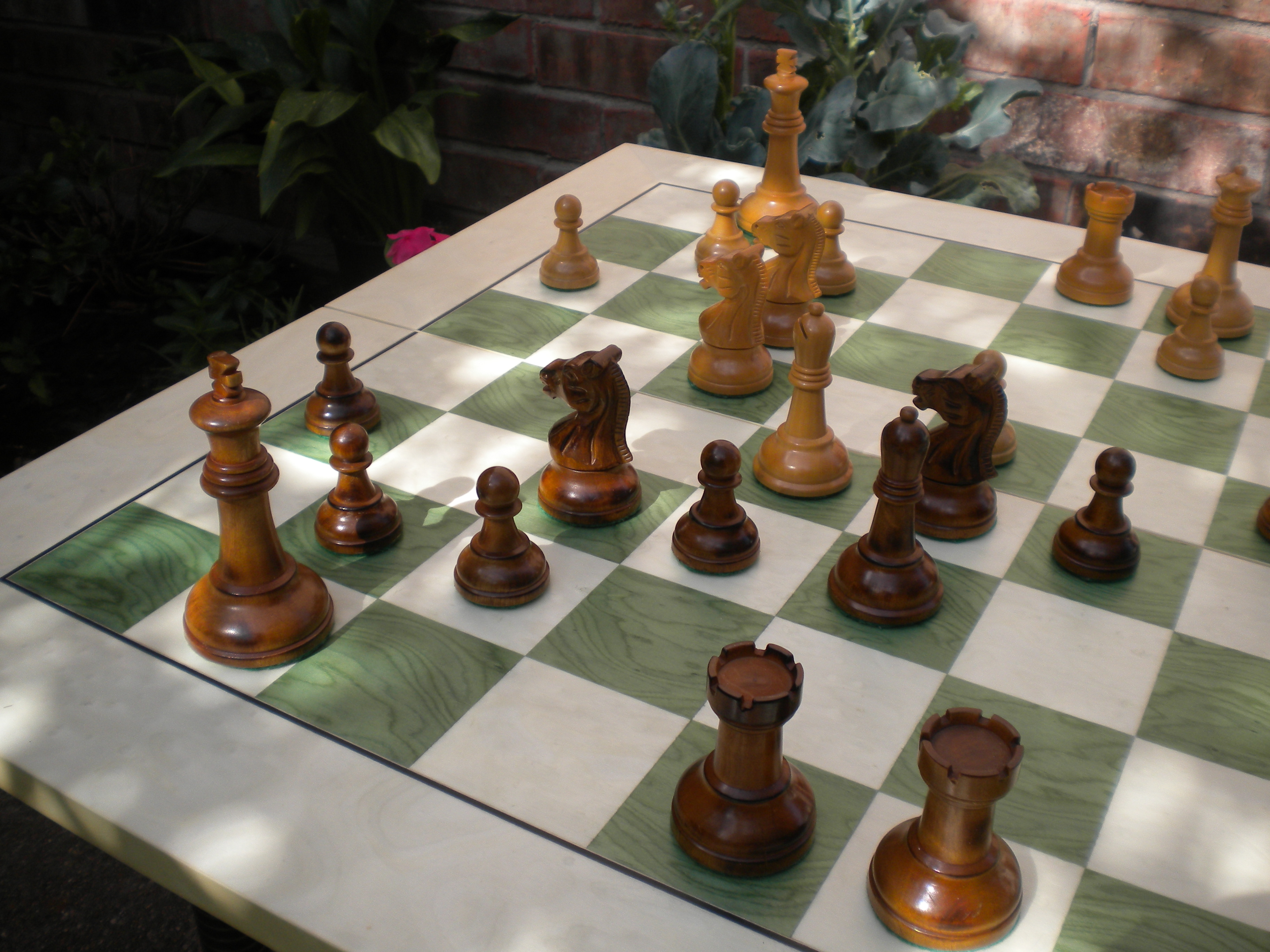 GEODAS chess set